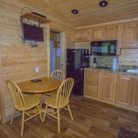 Descanso Oakzanita Springs Camping Resort Cottage 4 מראה חיצוני תמונה