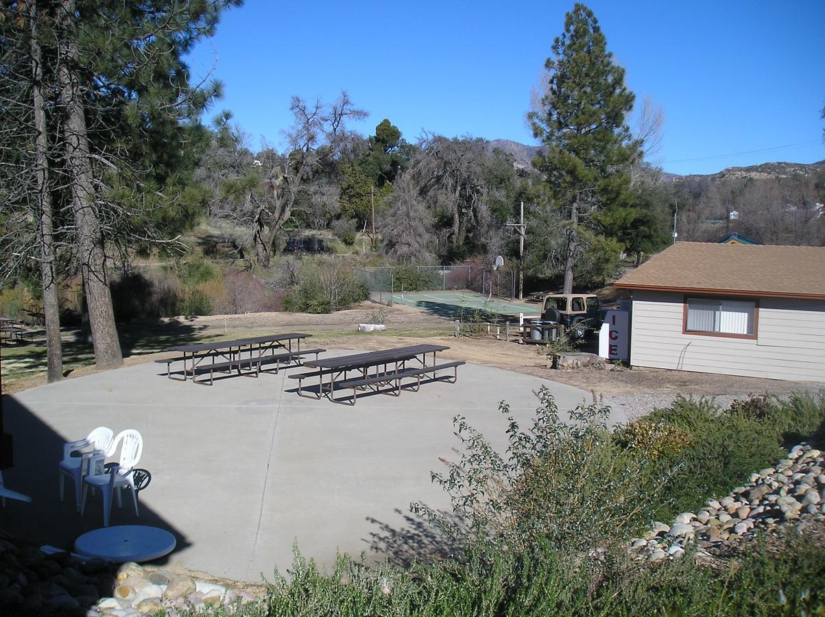 Descanso Oakzanita Springs Camping Resort Cottage 4 מראה חיצוני תמונה