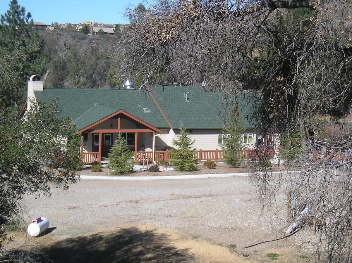 Descanso Oakzanita Springs Camping Resort Cottage 4 מראה חיצוני תמונה
